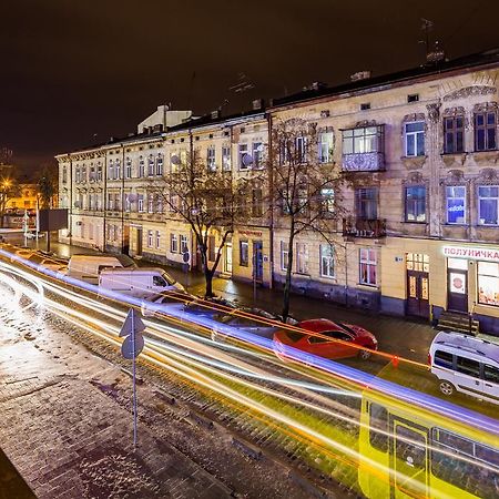 Apartments Alfa Tsekhova 1 Львов Экстерьер фото